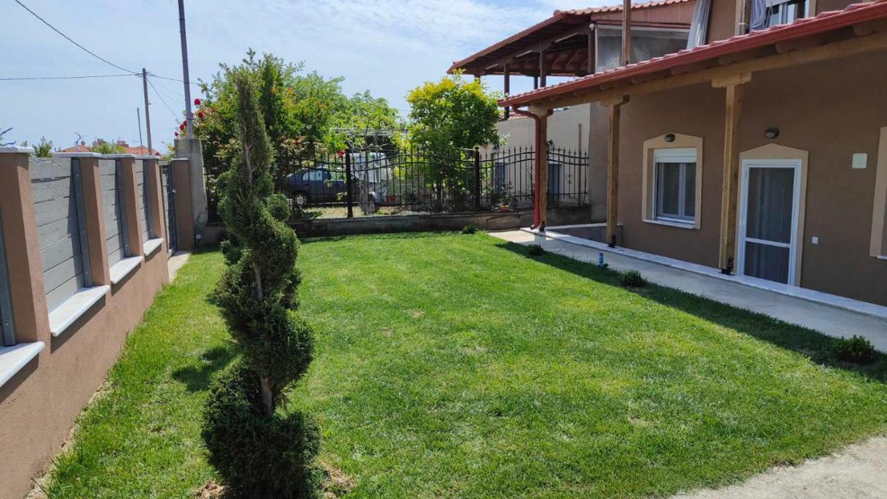 Γιώργος Και Εύα Karianí Exterior foto